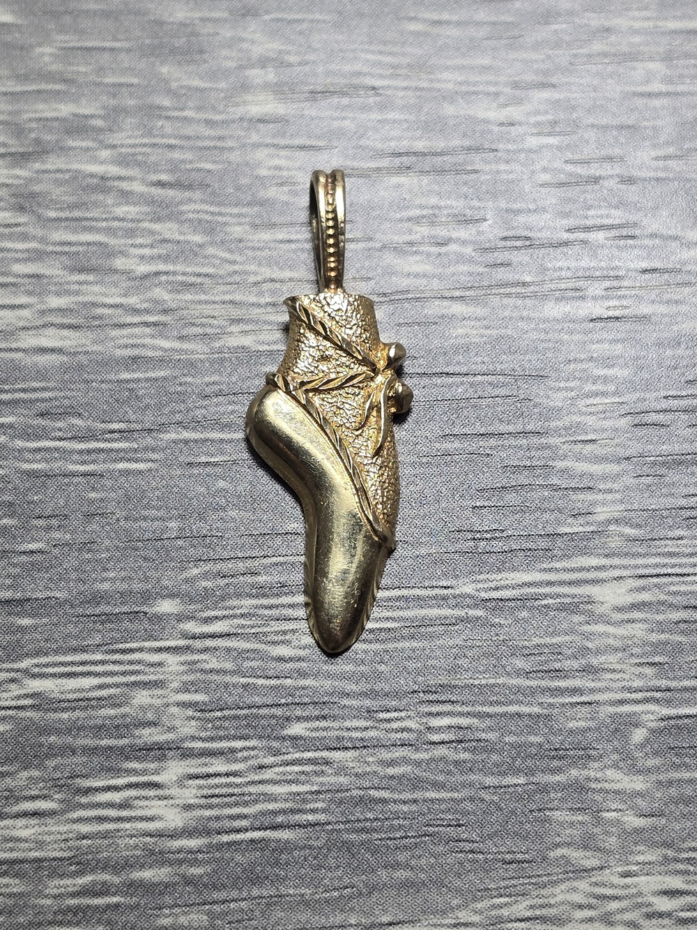 Dazzlers Vintage 14k Yellow Gold Ballerina Shoes Charm Pendant 1.7g DZ-6109
